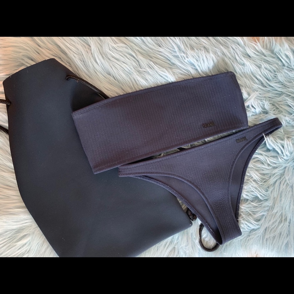 Triangl bikini. Twinnie in color ink. Size small.